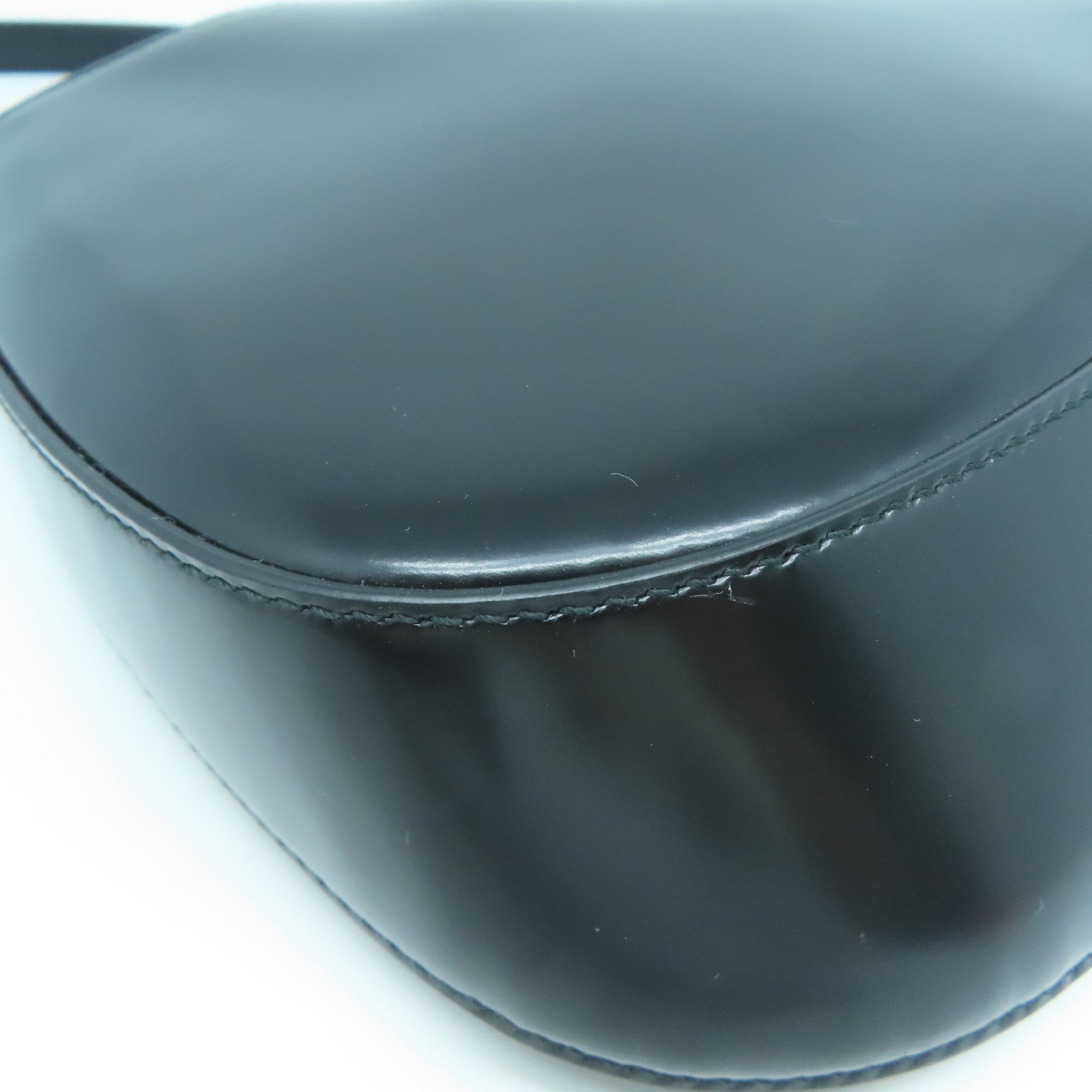 PRADA 皮革Cleo Shoulder銀扣肩背袋黑色