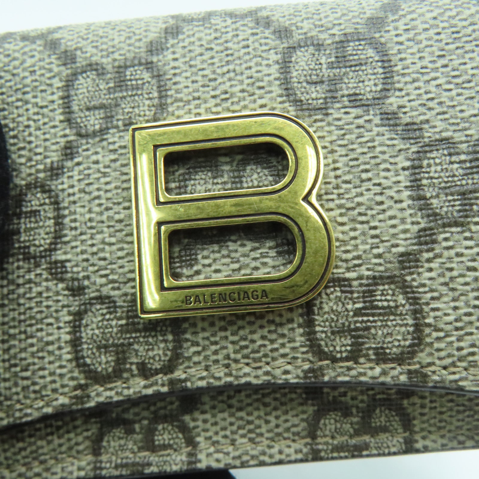 GUCCI Coated Canvas The Hacker Project Wallet Gold Buckle Wallet Brown