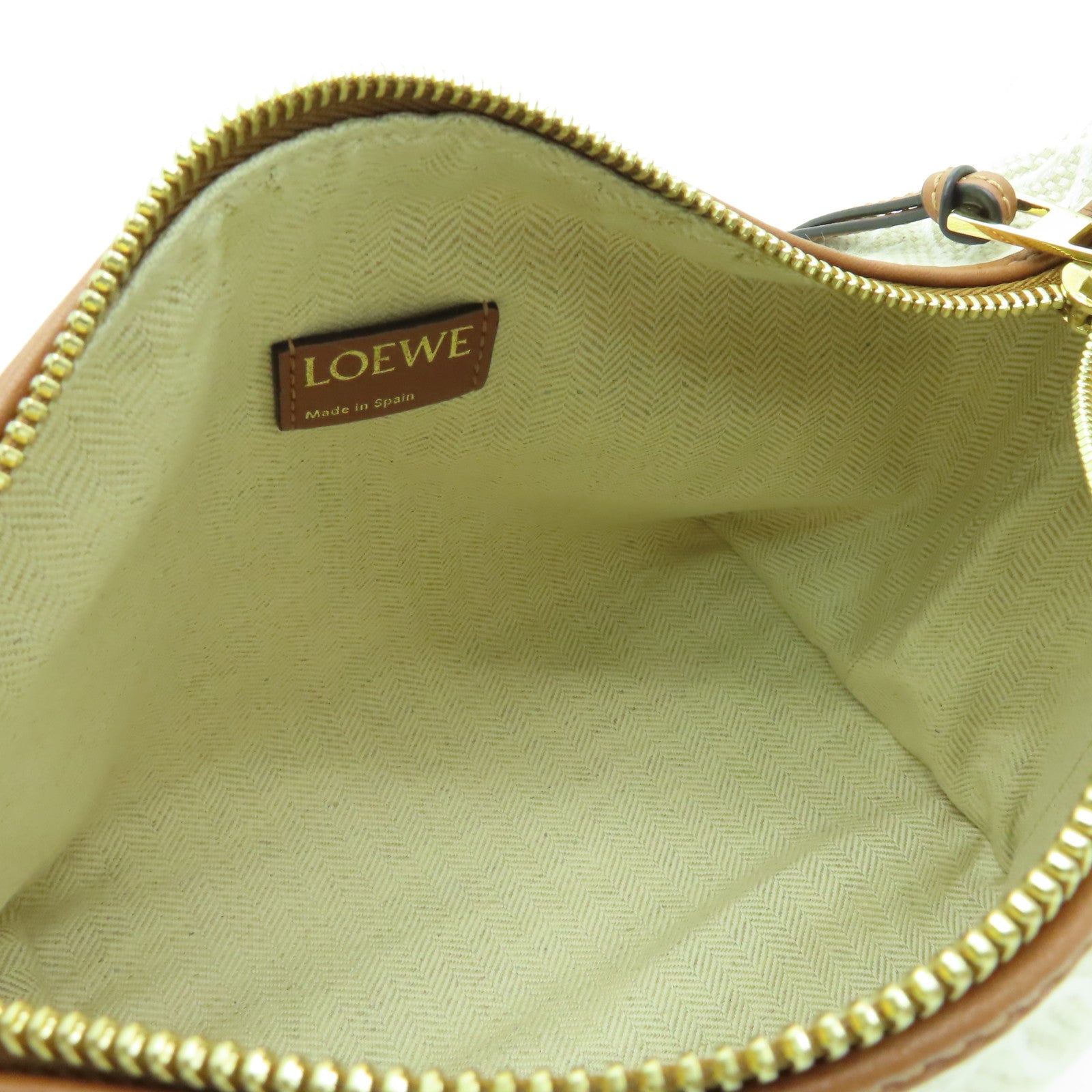 LOEWE 帆布/皮革Cubi金扣肩背袋白色/啡色