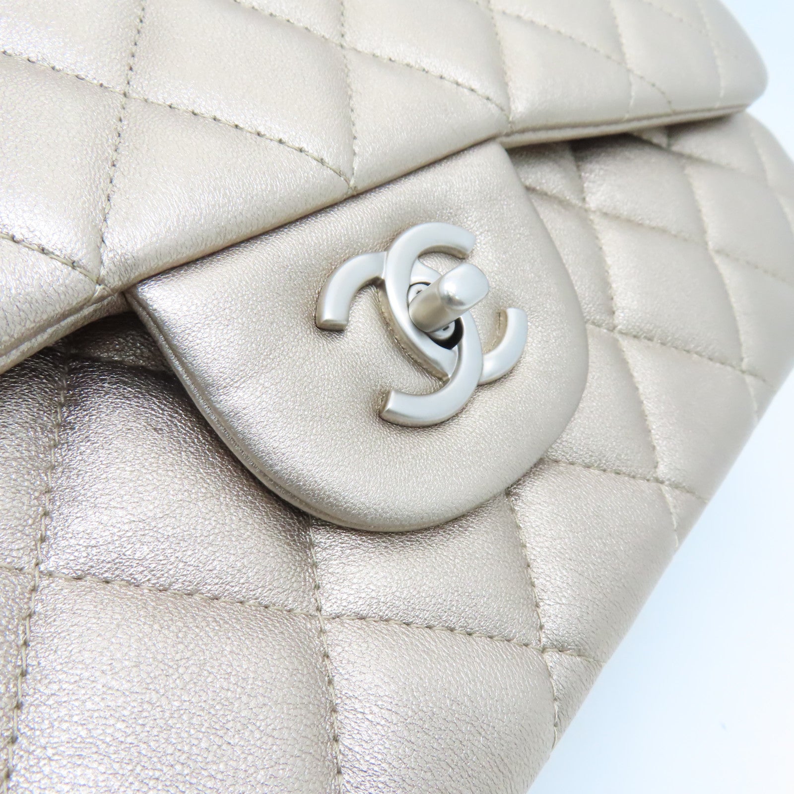 CHANEL 【激減優惠】菱格牛皮皮革Chain Shoulder Bag銀扣鏈帶肩背袋香檳色