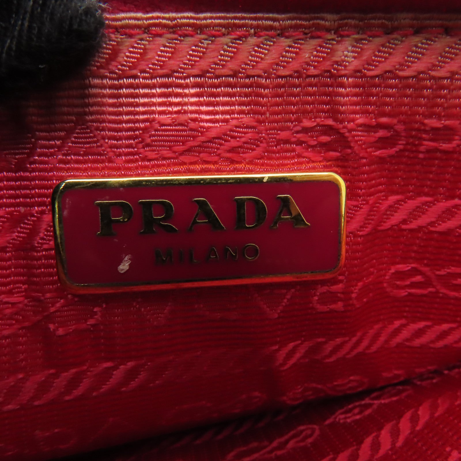 PRADA 牛皮皮革Pouch金扣手拿包粉紅色
