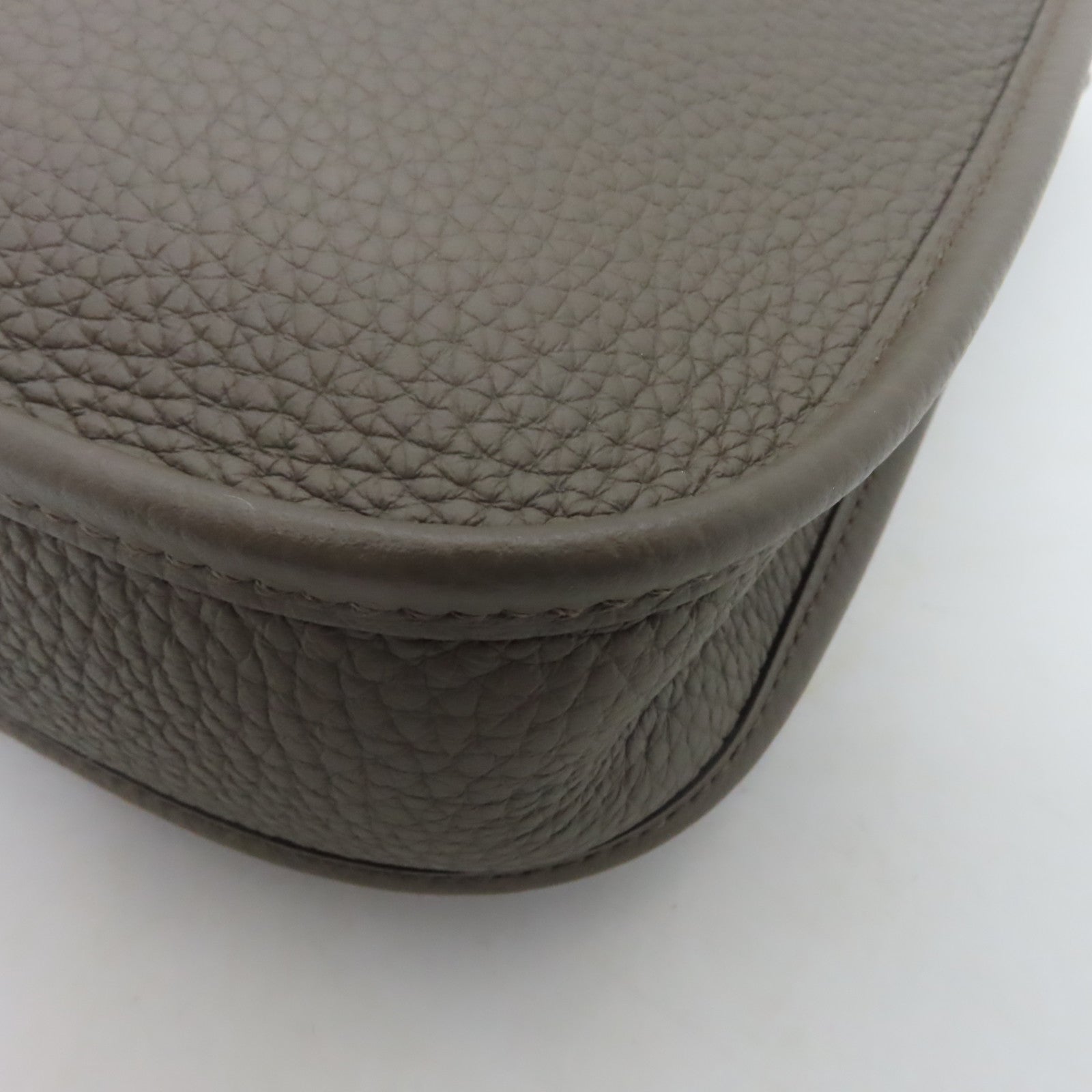 HERMES Clemence皮革Evelyne TPM金扣肩背袋Etain