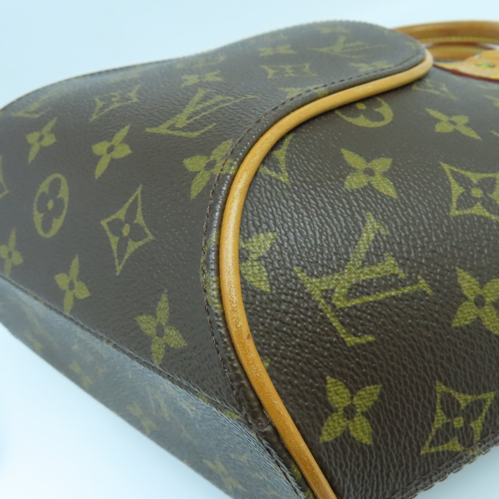 LOUIS VUITTON Monogram Ellipse PM金扣手挽袋啡色