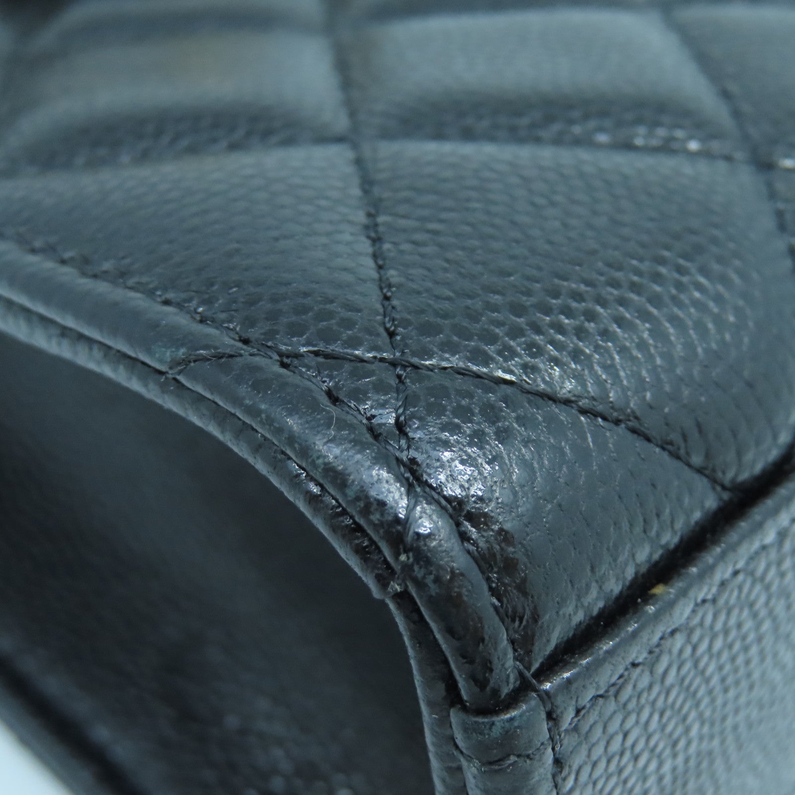 CHANEL 菱格Caviar皮革Shoulder Bag金扣鏈帶肩背袋黑色