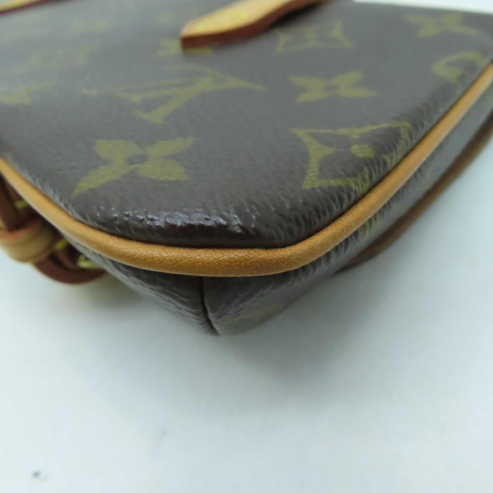 LOUIS VUITTON Monogram Pochette Marelle金扣肩背袋/腰包啡色