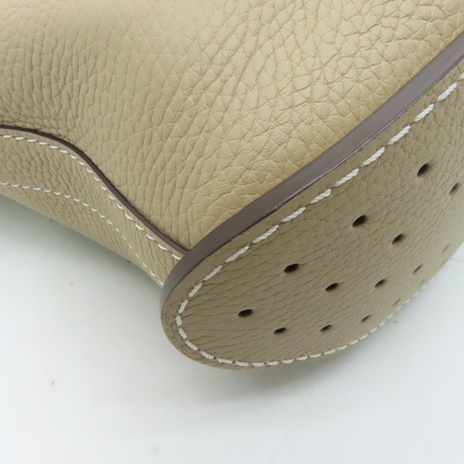 Delvaux 【激減優惠】牛皮皮革Pin Daily金扣肩背袋米色