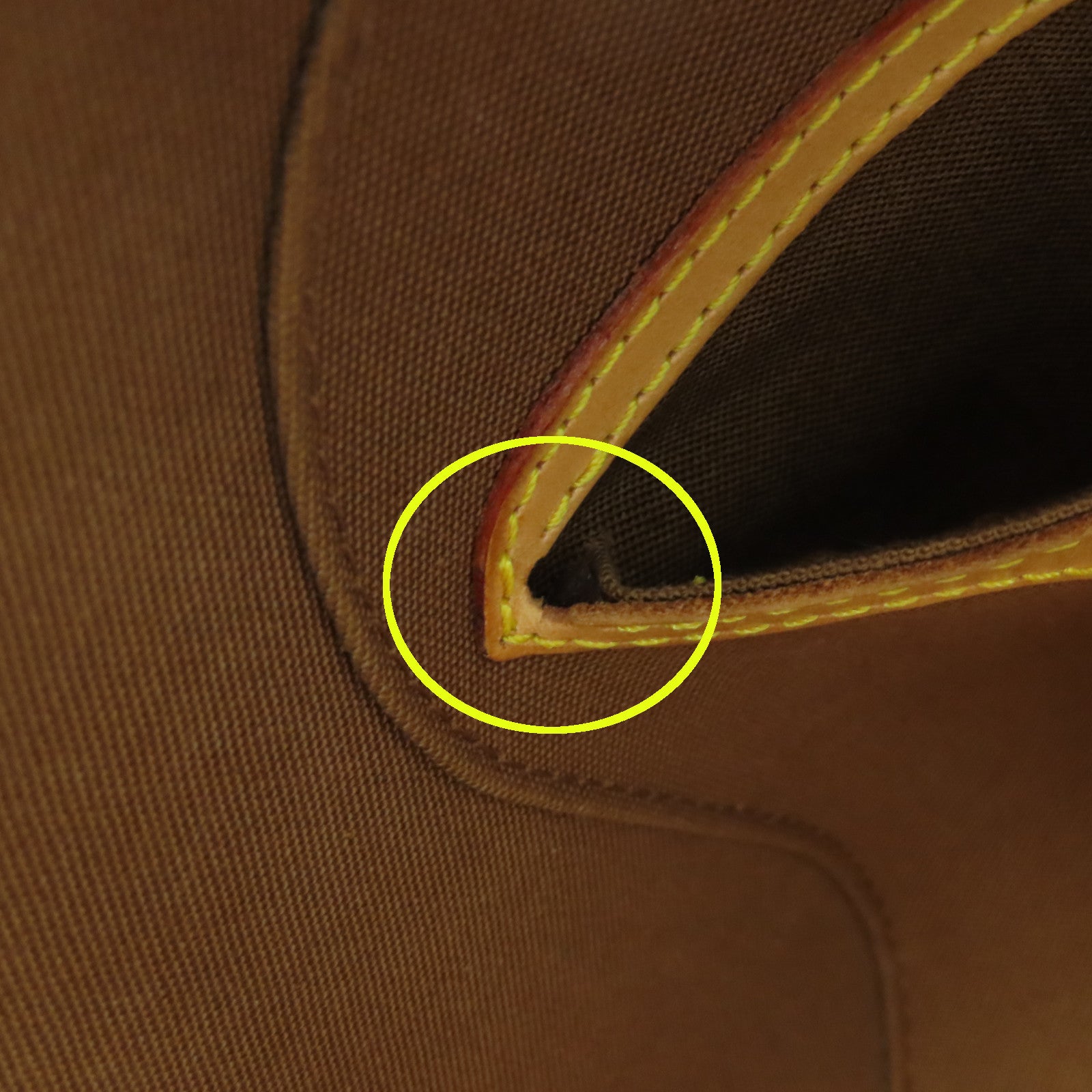 LOUIS VUITTON Monogram Ellipse PM金扣手挽袋啡色