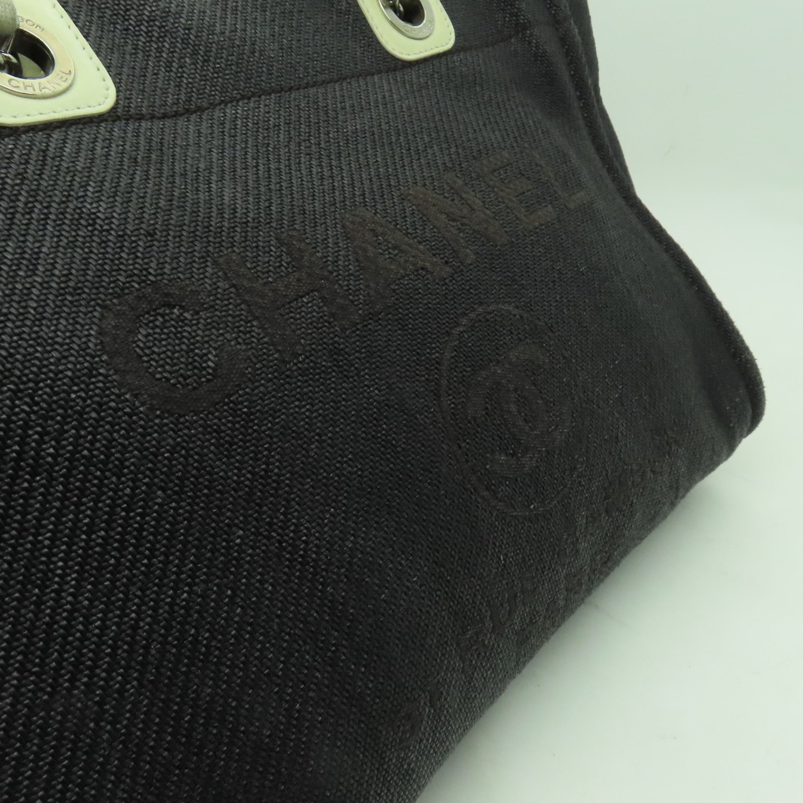 CHANEL 帆布Deauville Chain MM銀扣鏈帶肩背袋黒色