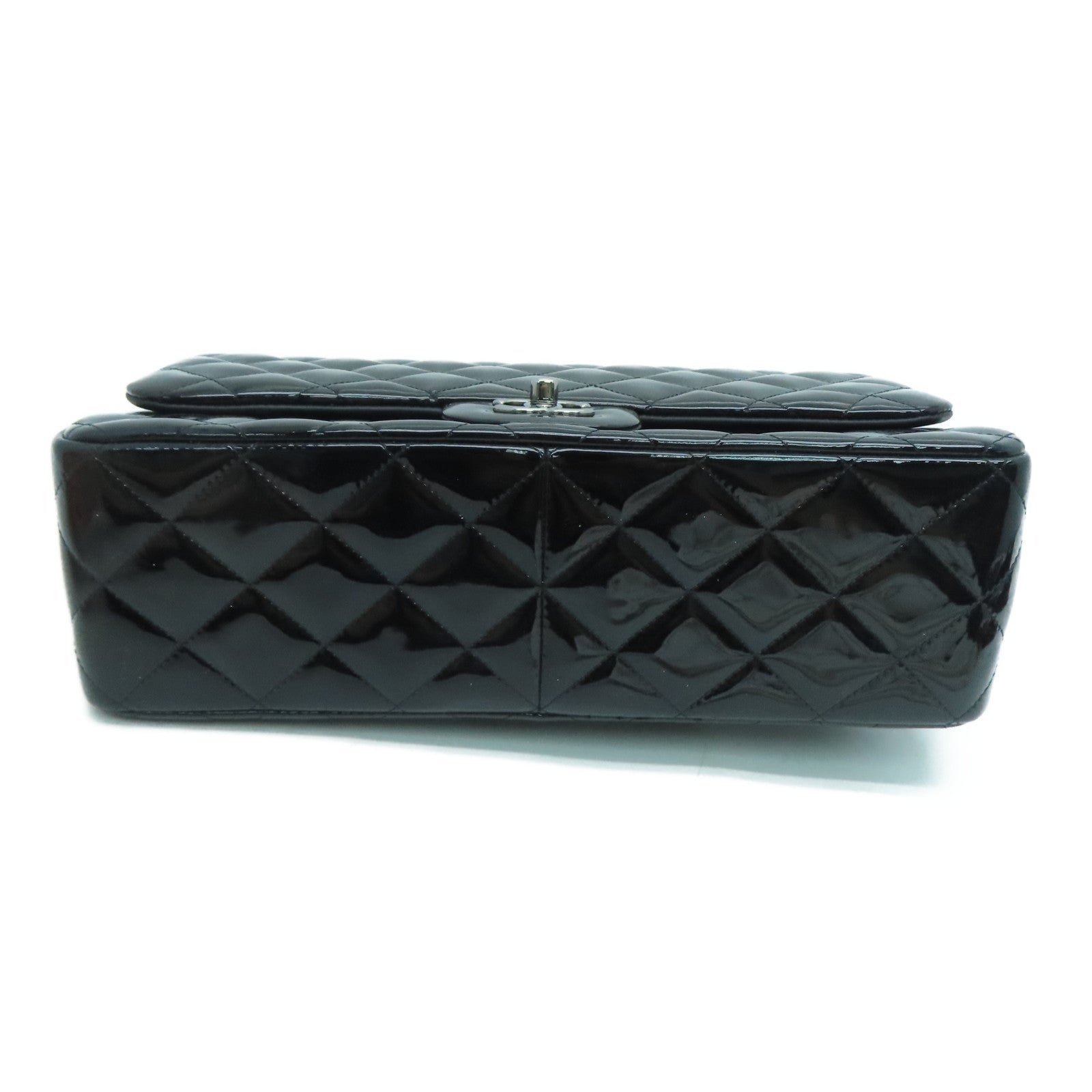 CHANEL [Sharp Discount] Diamond Patent Leather Jumbo Classic