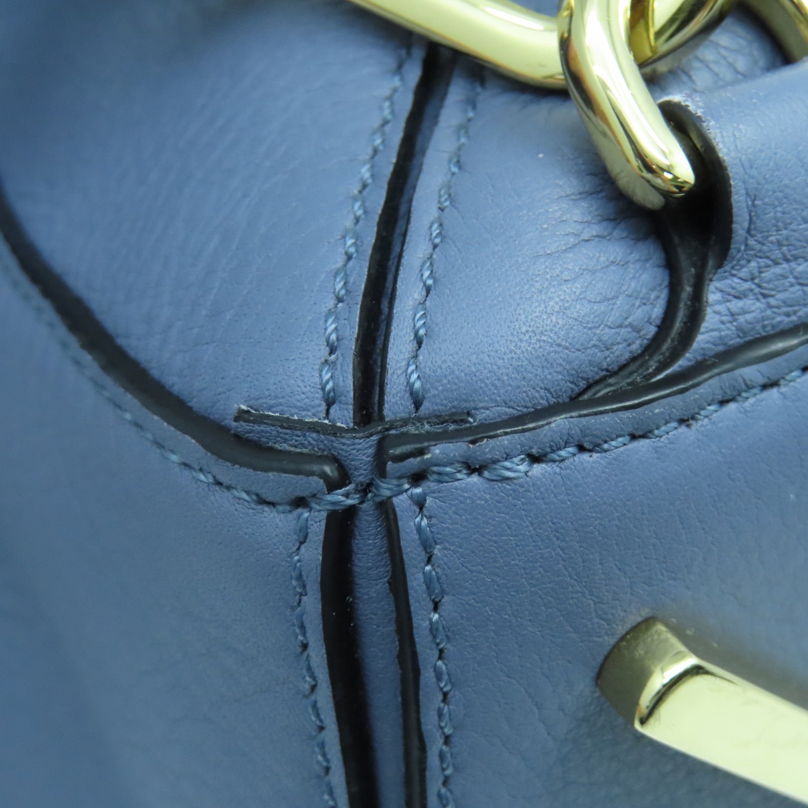LOEWE 牛皮皮革Medium Puzzle Bag金扣手挽肩背兩用袋藍色