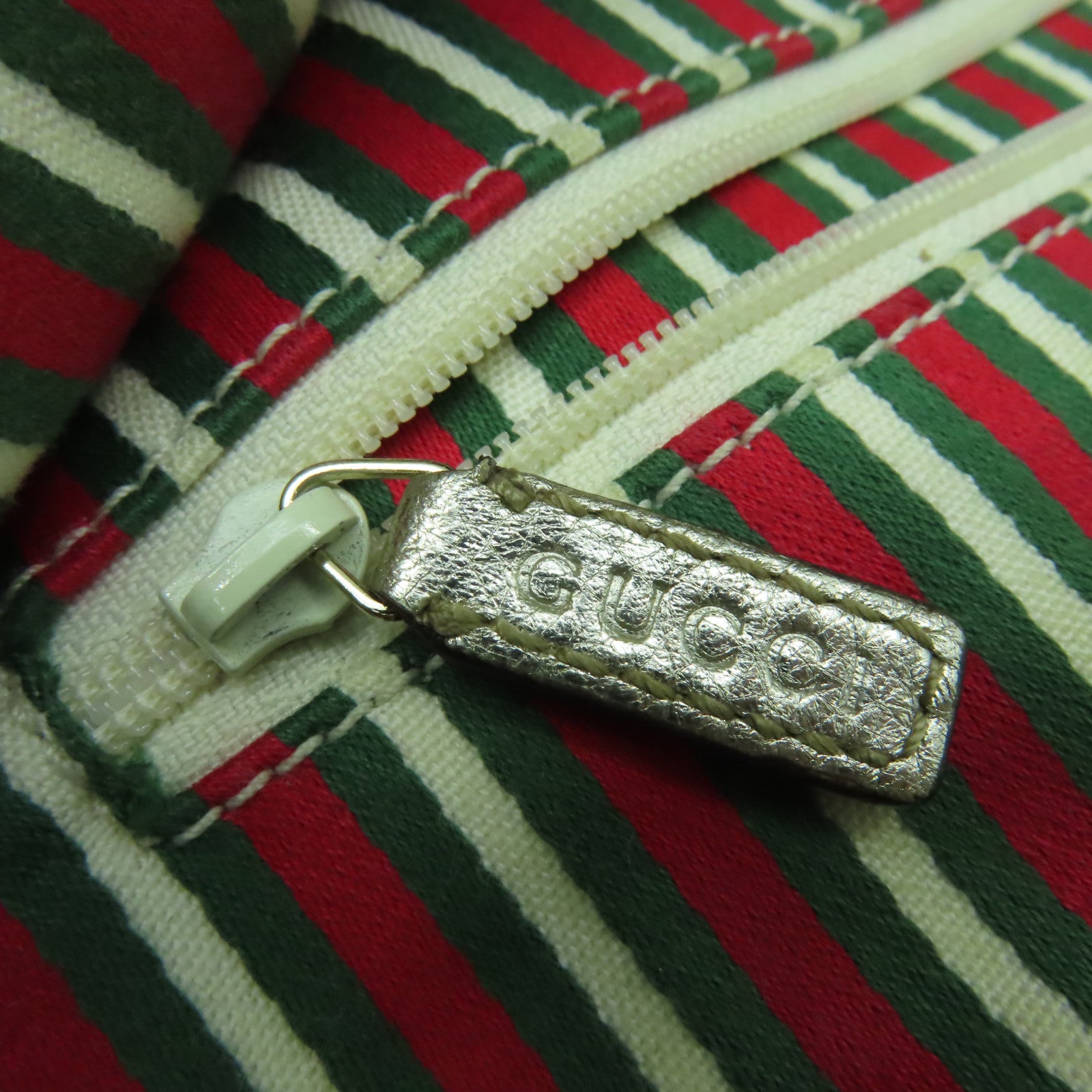 GUCCI 【激減優惠】帆布Hand Bag金扣手挽袋銀色/米色