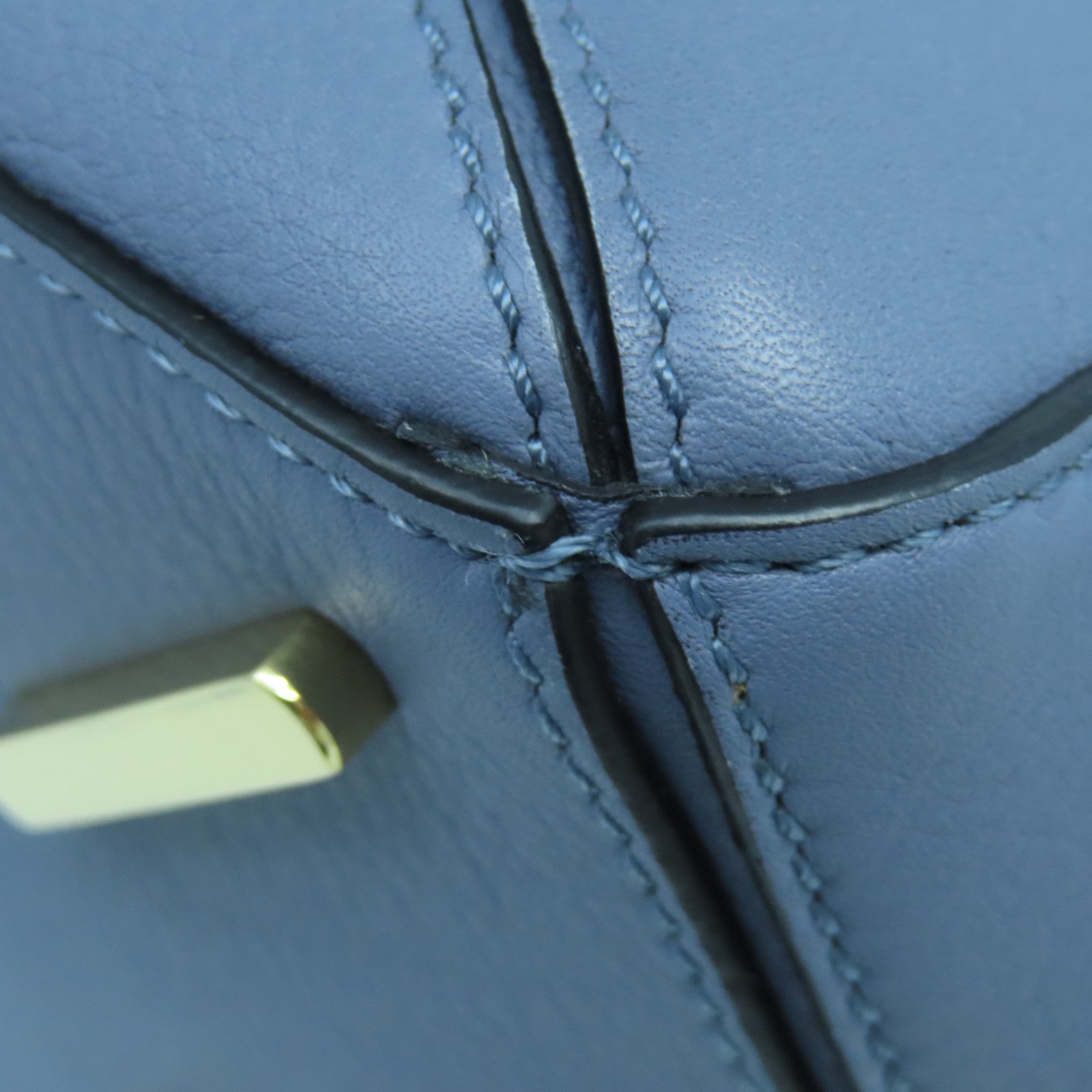 LOEWE 牛皮皮革Medium Puzzle Bag金扣手挽肩背兩用袋藍色