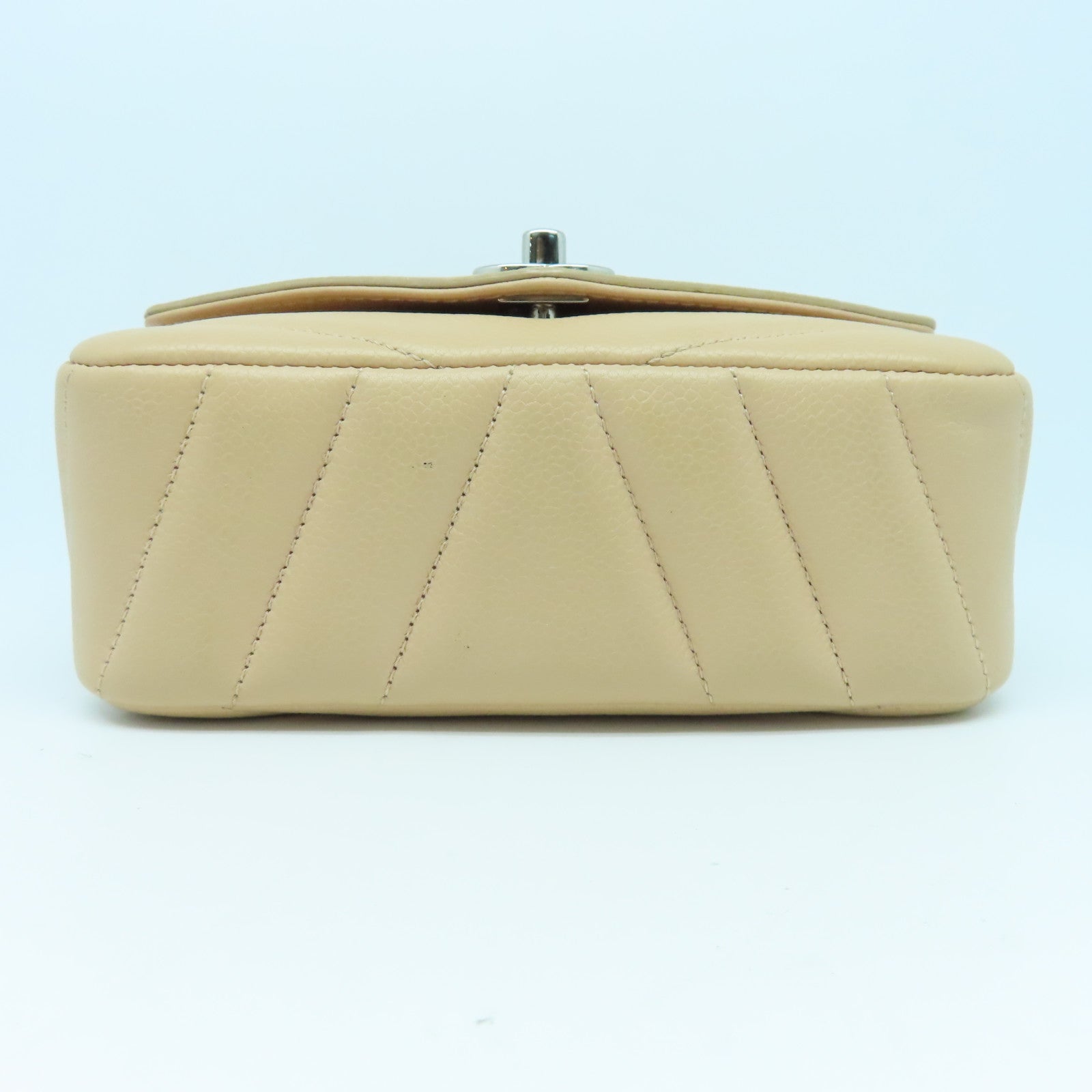 CHANEL 【激減優惠】斜紋牛皮皮革Chain Shoulder Bag銀扣鏈帶肩背袋米色