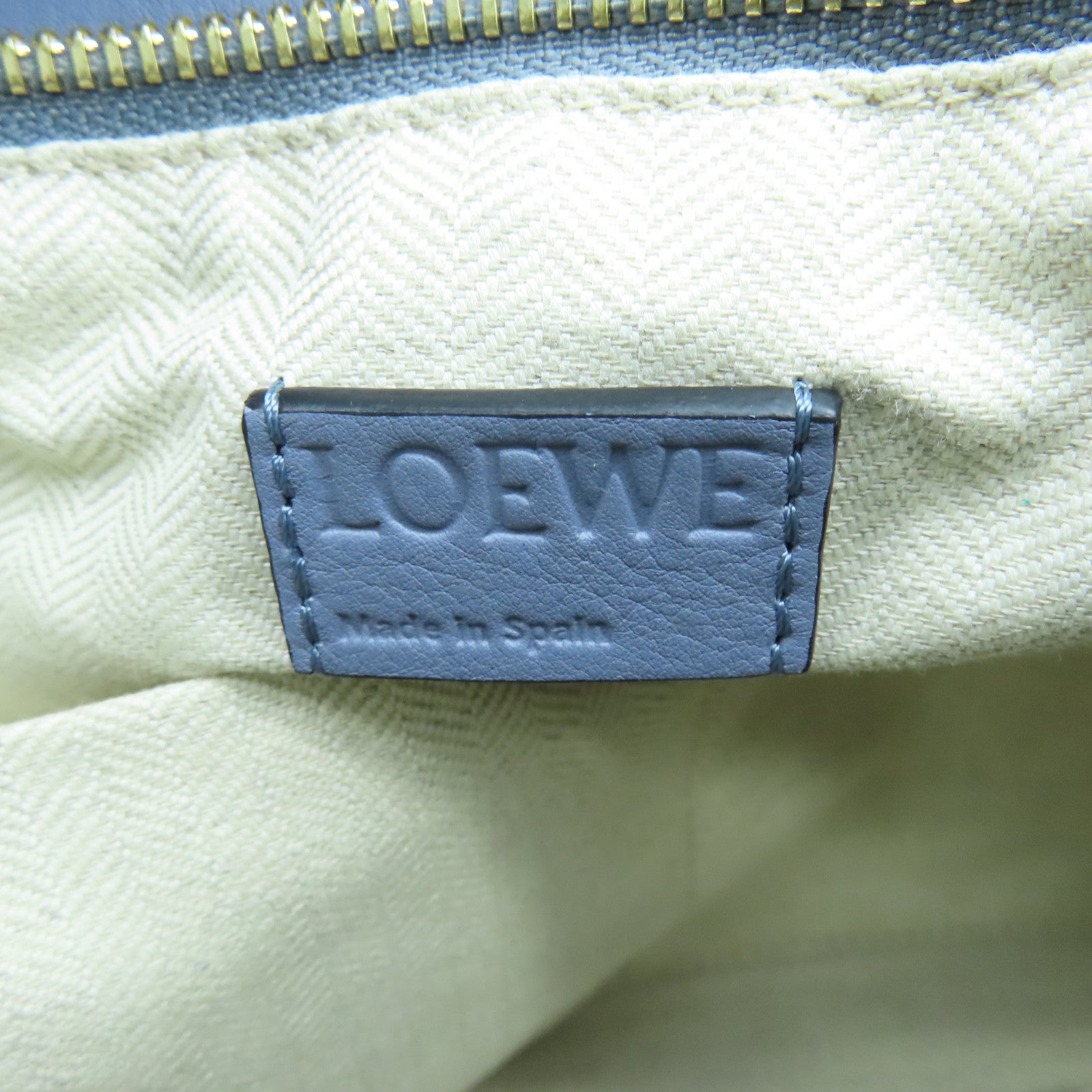 LOEWE 牛皮皮革Medium Puzzle Bag金扣手挽肩背兩用袋藍色
