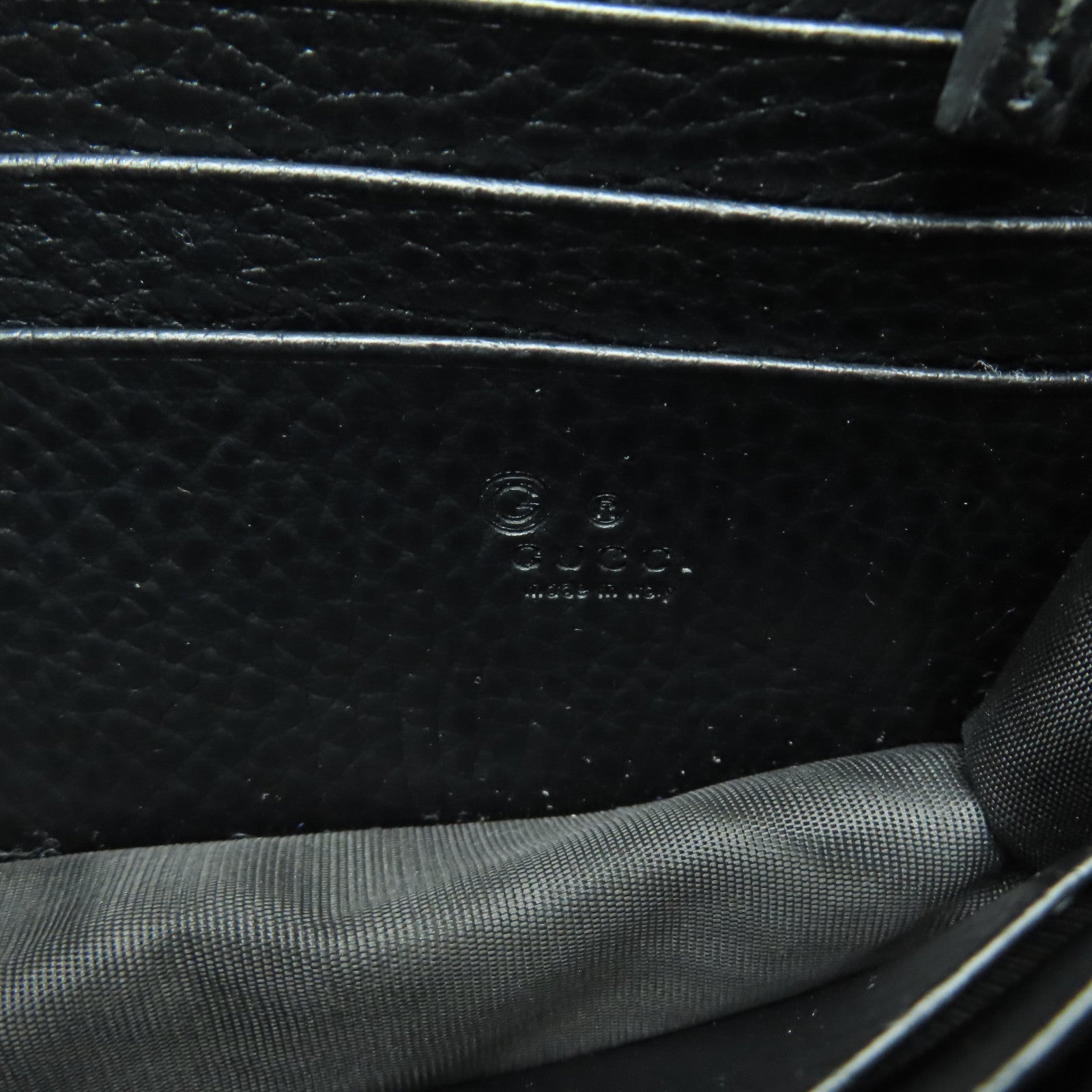 GUCCI 牛皮皮革Icon GG Interlocking銀扣鏈帶肩背袋黑色