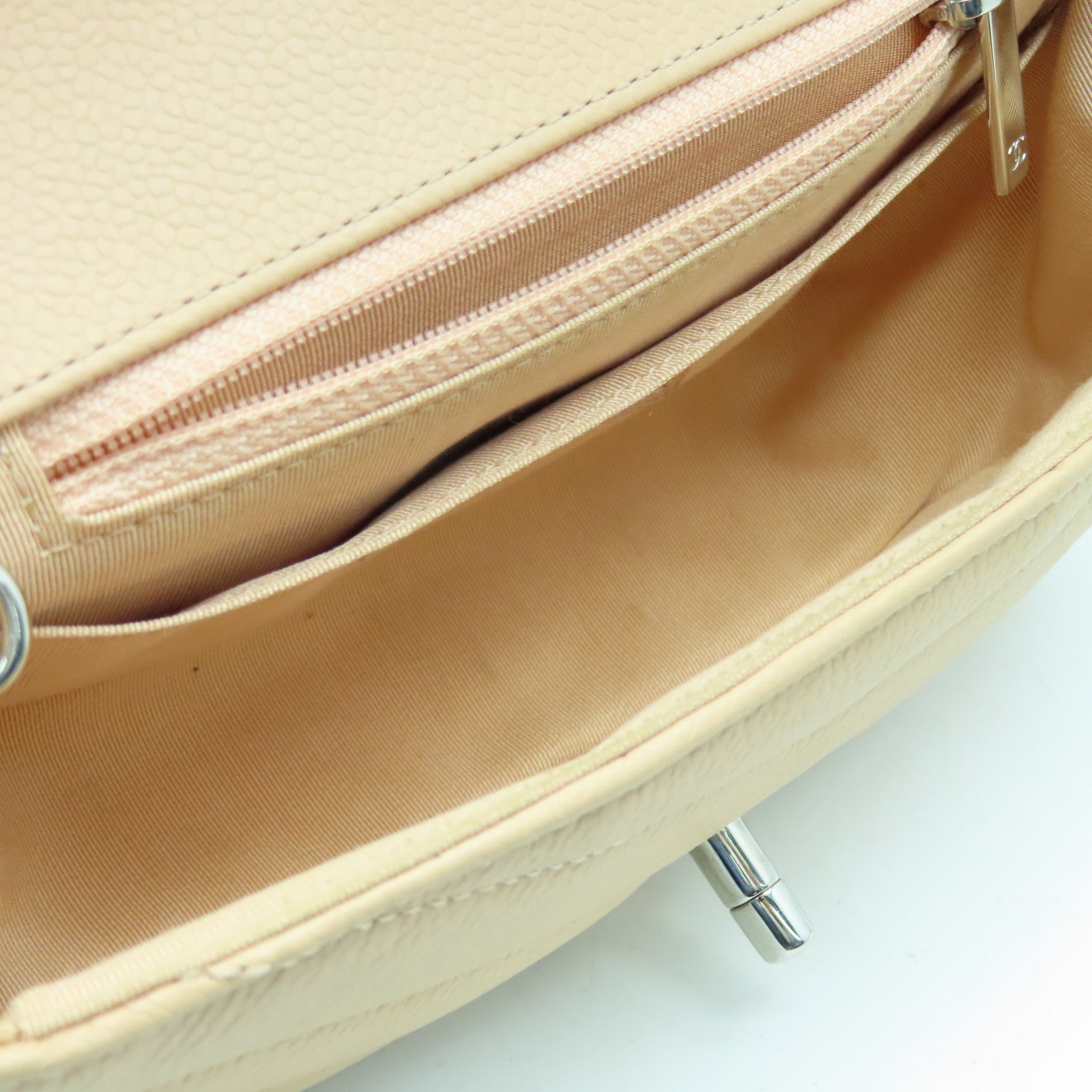 CHANEL 【激減優惠】斜紋牛皮皮革Chain Shoulder Bag銀扣鏈帶肩背袋米色