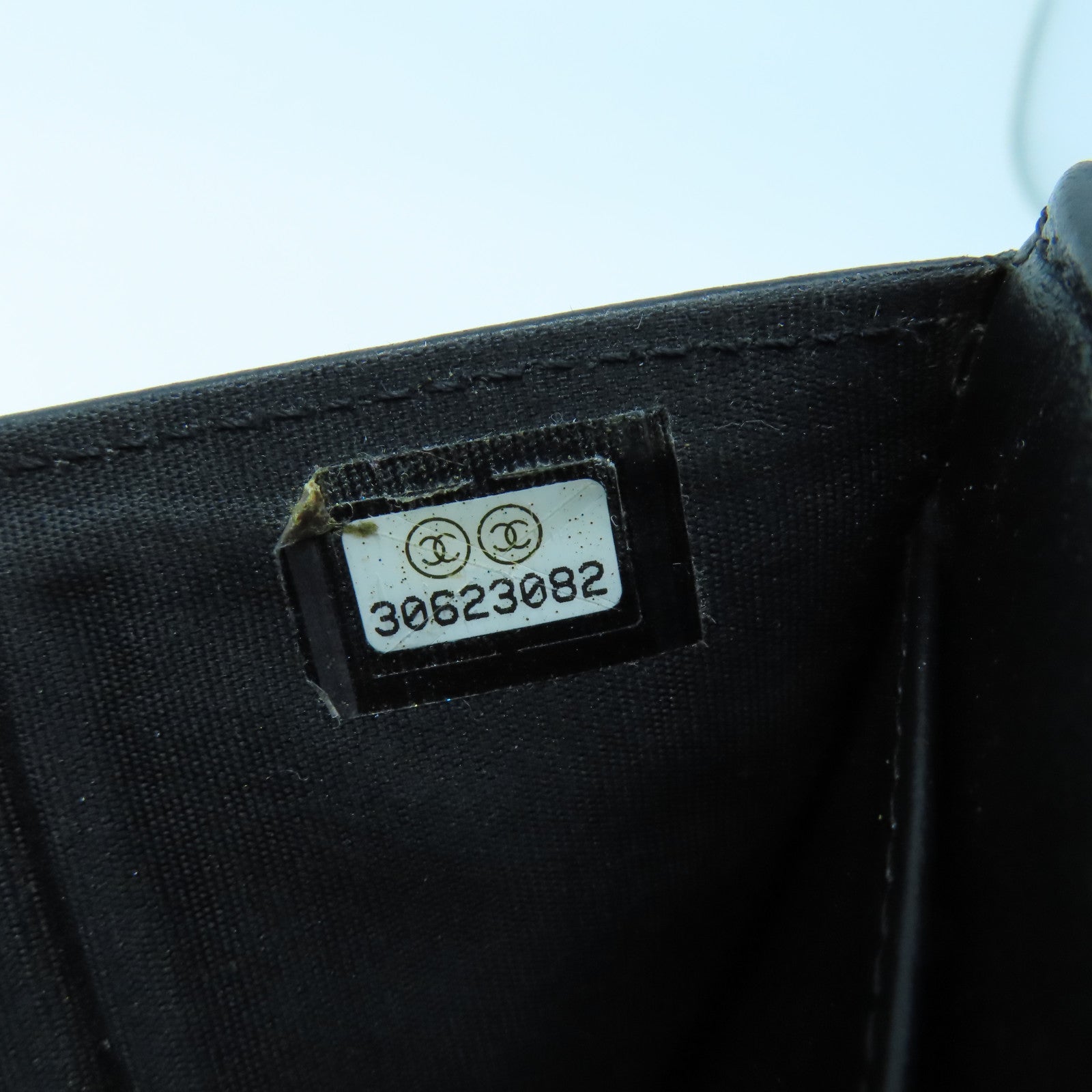 CHANEL 菱格牛皮皮革Boy Wallet金扣錢包黑色