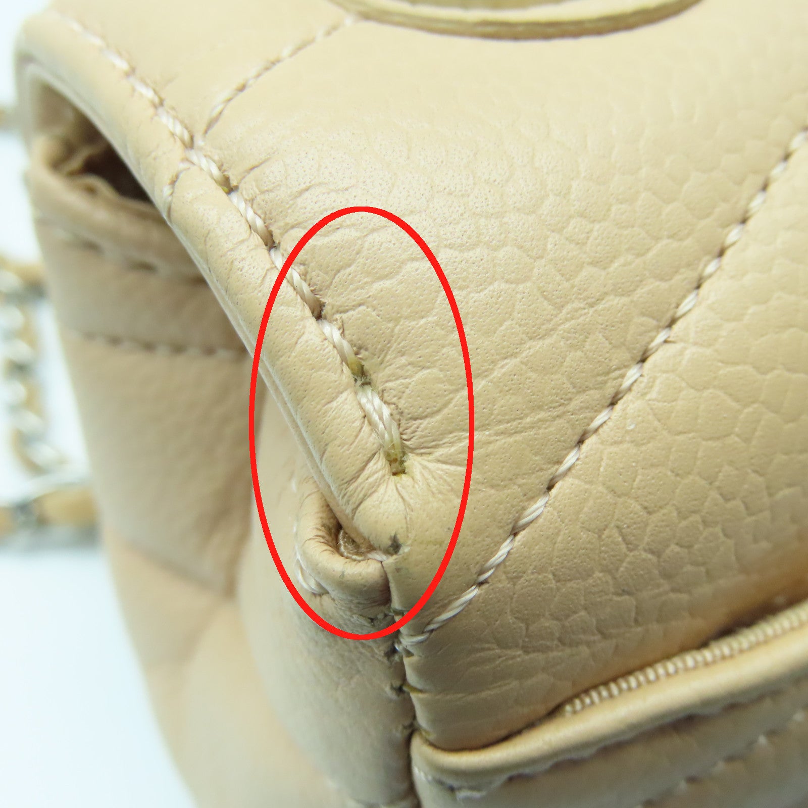 CHANEL 【激減優惠】斜紋牛皮皮革Chain Shoulder Bag銀扣鏈帶肩背袋米色