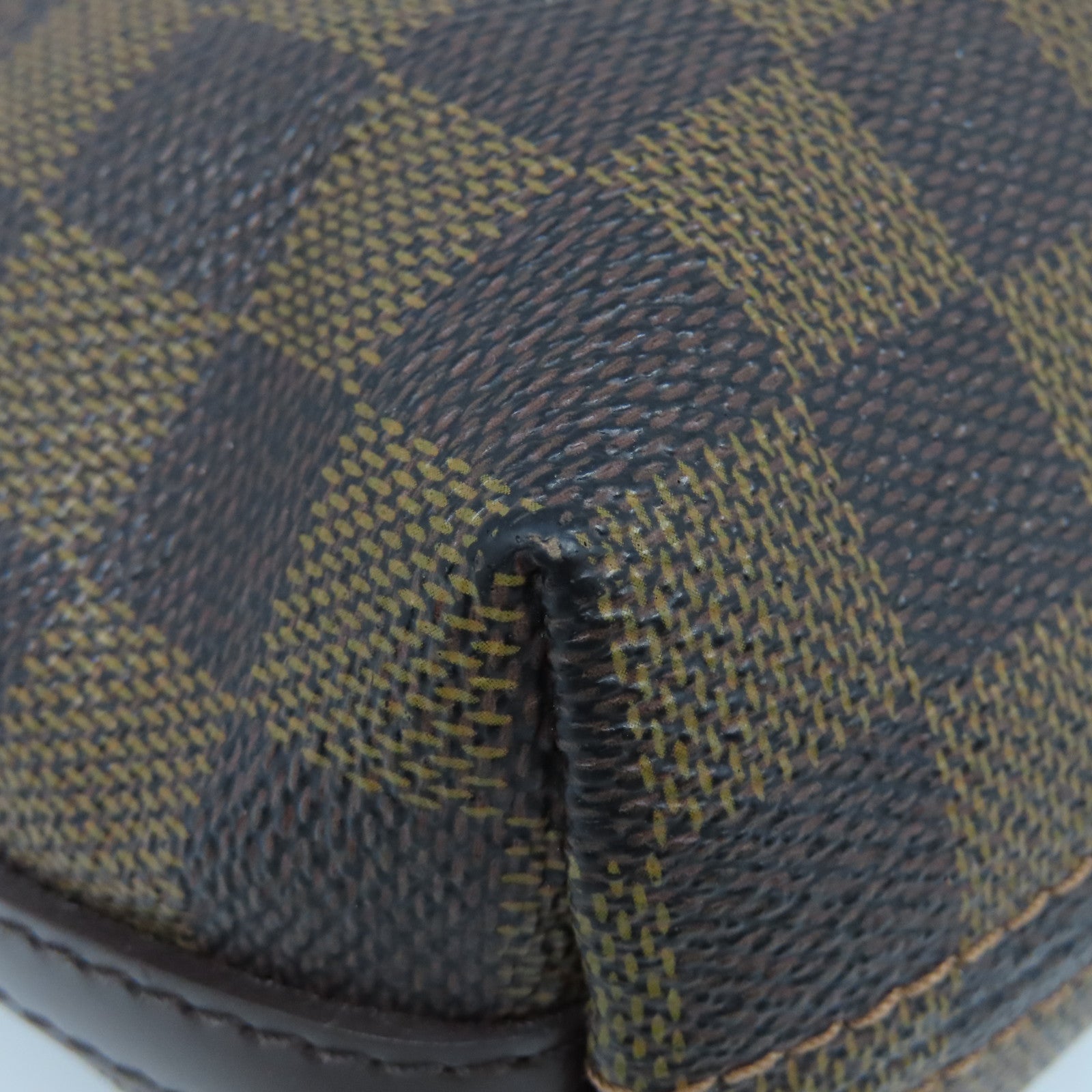 LOUIS VUITTON Damier Illovo PM金扣肩背袋啡色